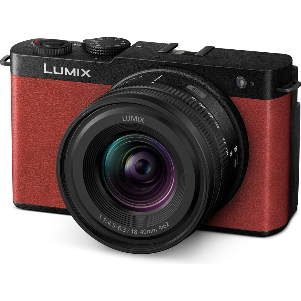 Ušetrite 200€ pri kúpe fotoaparátov LUMIX S a vybraných objektívov v sade 24 Panasonic DC-S9N Lumix kompaktný Full-Frame bezzrkadlovka DC-S9 + objektív S-R1840 (24,2 MP, flexibilné rámovanie, LUMIX Lab), červená