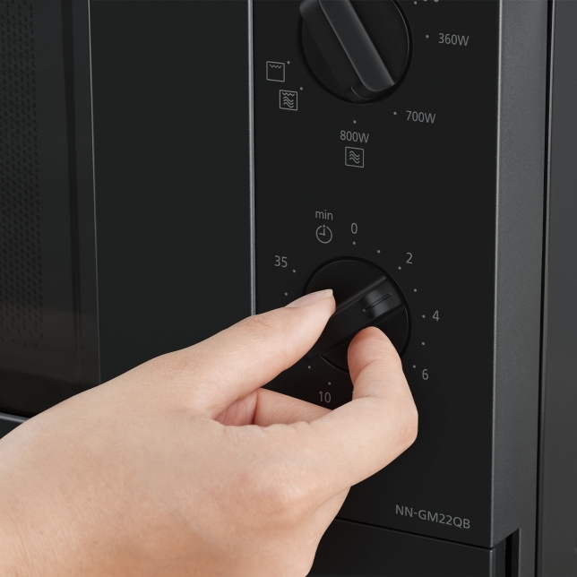 Panasonic NN-GM22QBEPG ast 2480758.jpg.pub .thumb .644.644