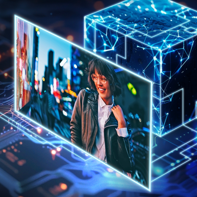 Panasonic TV-77Z90BE6 1 ast 2667329.jpg.pub .thumb .644.644