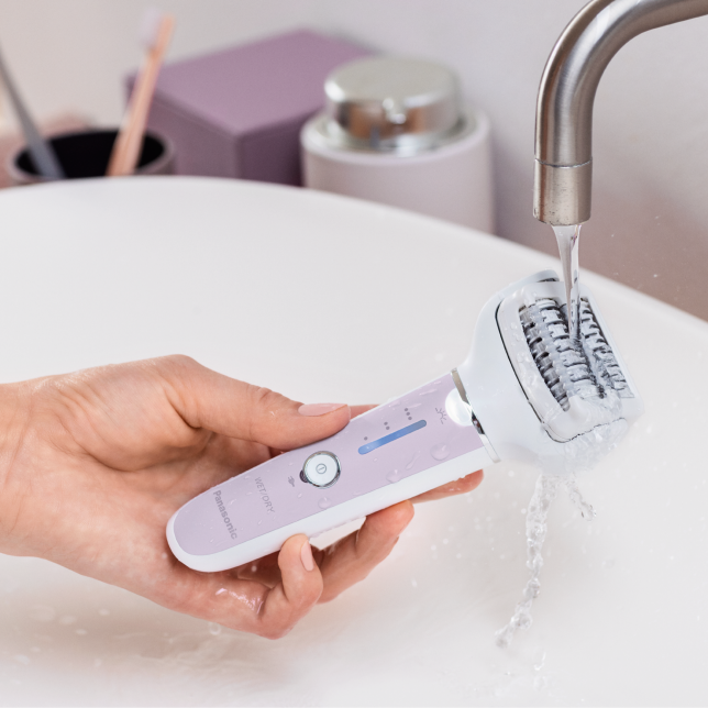 Panasonic ES-EY30AV503 Panasonic ES-EY30A epilátor, 3 nástavce (dvojité disky, flexibilná široká hlava, holiaca hlava, výsuvný trimer, linka bikín), fialová 6 Panasonic ES-EY30AV503 ast 1992132.png.pub .thumb .644.644
