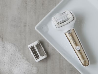 Panasonic ES-EL3A-N503 Panasonic ES-EL3A epilátor s 2 nástavcami pre starostlivosť o celé telo (širšia, pohyblivá hlava, 60pinzet, 3rýchlosti, mokré a suché), biela a zlatá 27 Panasonic ES-EL3A-N503 EL3A gallery 09